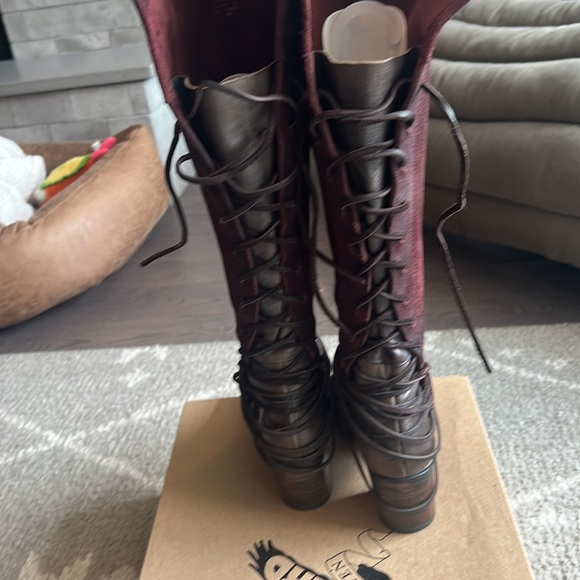 FREEBIRD by STEVEN coal boot - Picture 2 of 6